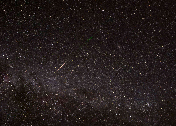 Perseid Meteor crossing Milky Way